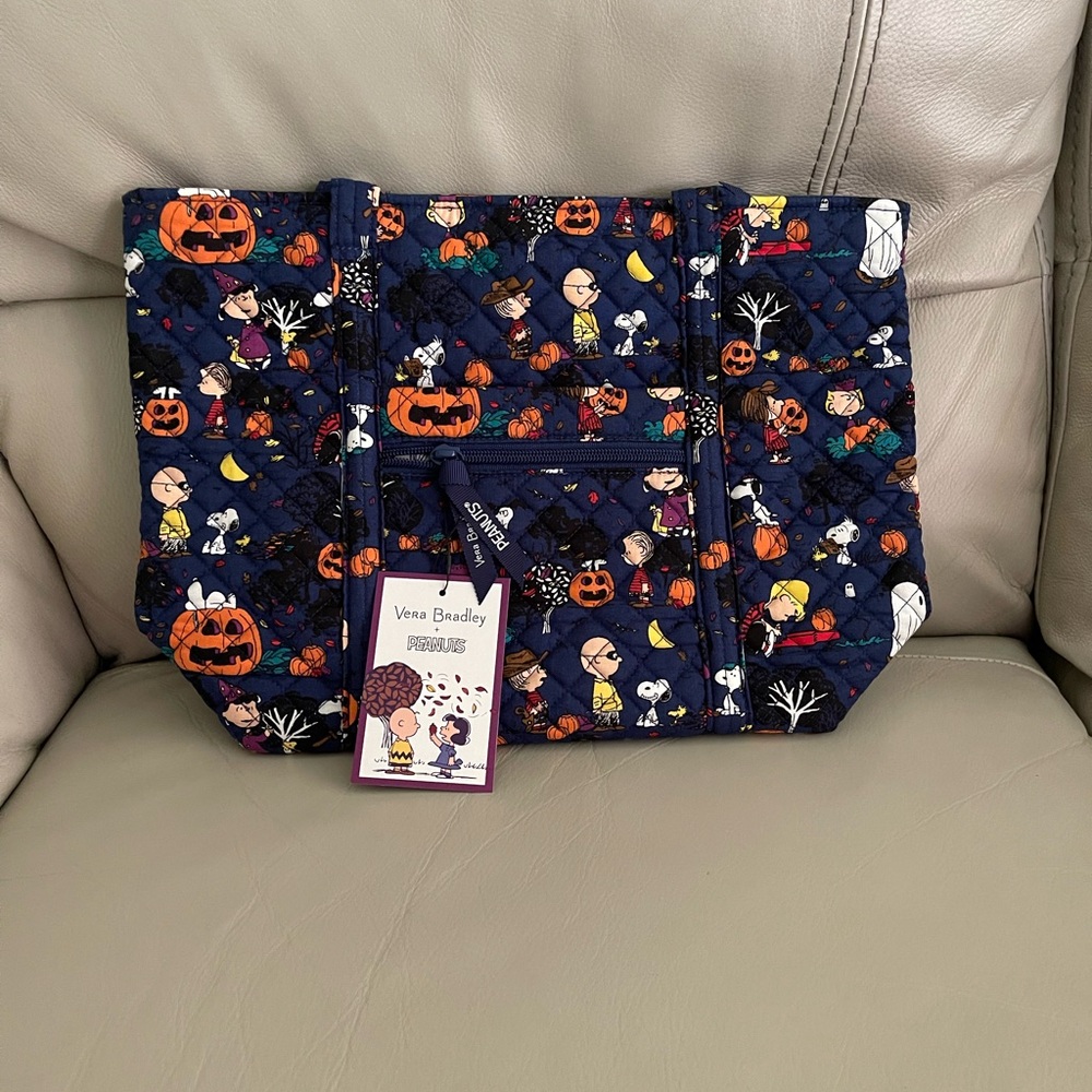 RARE!! New in Package Vera Bradley Peanuts Halloween Small Vera Tote